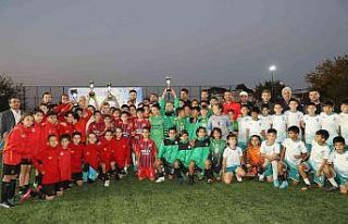 Şehzadeler’de cumhuriyet kupası sahiplerini buldu