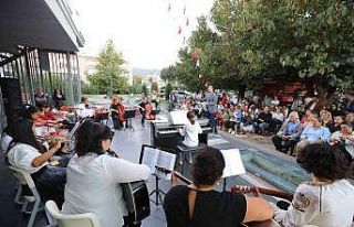 Selçuk’un minik yeteneklerinden cumhuriyet konseri