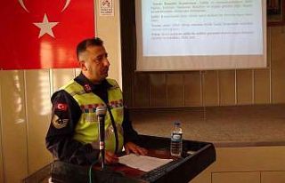 Servis sürücülerine eğitim verildi