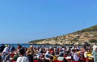 Seydikemer’de 20 yıldır bir araya gelip dua ediyorlar