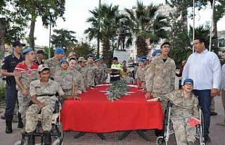 Silifke’de özel çocuklar asker kıyafeti giyip,...