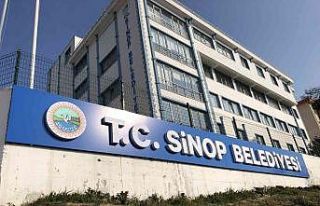 Sinop’ta öğrencilere kıyafet ve kırtasiye yardımı