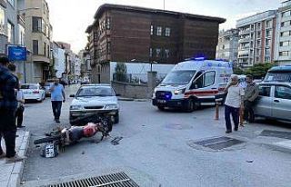 Sinop’ta otomobille çarpışan motosiklet sürücüsü...