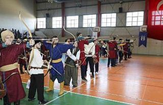 SUBÜ’de Geleneksel Okçuluk Puta Koşusu düzenlendi