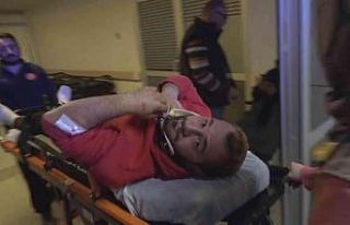 Takla atan otomobildeki 2 kişi yaralandı