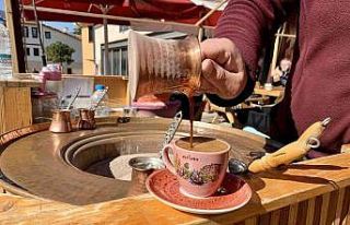 Tarihi Odunpazarı’nda “Kumda kahve” sefası