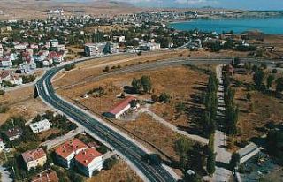 Tatvan’da asfalt seferberliği