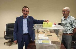 Ticaret Borsası Yönetim Başkanı Mahmut Fırat...