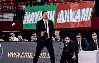 Ufuk Sarıca: "Taraftarımızdan yoksun oynamak...