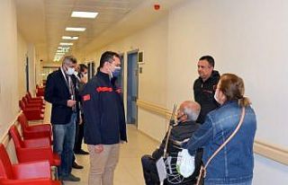 Uğur Bilge’den hastanelere ziyaret