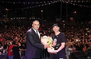 Ünlü rap sanatçısı Ceza, Torosları coşturdu