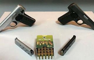 Uşak’ta 893 adet cinsel içerikli ürün ele geçirildi