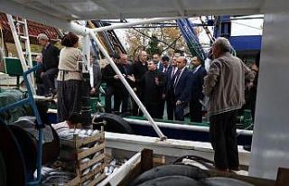 Vali Cevdet Atay barınaklarda balıkçıların sorunlarını...