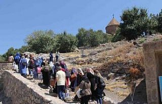 Van Büyükşehir Belediyesi 5 ayda 75 bin kadını...
