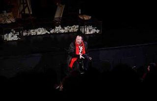 Van Gogh’un hayatını Bursa’da anlattı