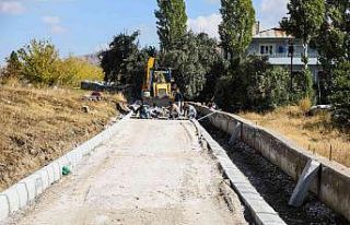 Van’daki mezarlıklarda bakım ve onarım çalışması