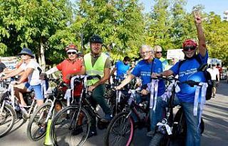Yaşlılar Günü’nde pedala bastılar