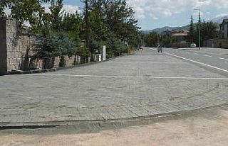 Yaya Yolu Ve Çevre Düzenleme Çalışması İle...