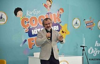 Yazar Aslanhan: "Okuduğunuz kitaplar geleceğinizi...