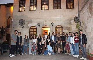 “Yen-Geç” isimli resim sergisi açıldı