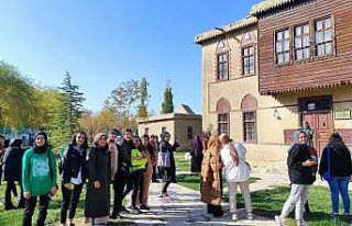 Yurtlarda kalan öğrenciler için gezi