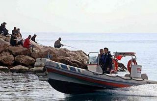 30 metrelik falezlerden düşme ihbarı deniz polisini...