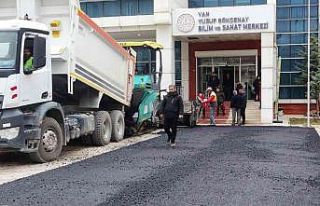 350 öğrencinin eğitim aldığı Yusuf Gökçenay...