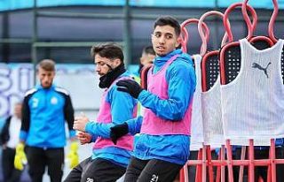 Afyonspor zorlu deplasmanın hazırlıklarını sürdürüyor