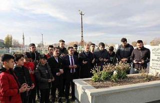 Ağrı’da şube müdürü Ali Beyazoğlu mezarı...