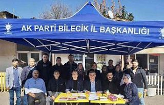 AK Parti standında halkın talepleri dinlendi