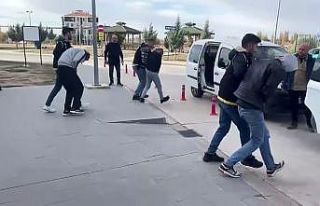 Aksaray’da otomobil hırsızları yakalandı: 5...
