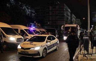 Altaylı taraftarlar 7 saat sonra stattan ayrıldı