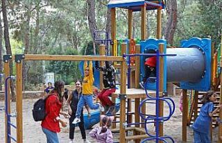 Antalya Doğal Yaşam Parkı’na çocuklar için...