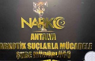 Antalya emniyetinden sokak satıcılarına operasyon