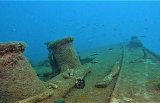 Antalya’da tarihi batıktaki mühimmat su altı...