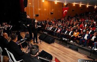 Atatürk sevdiği şarkılarla anıldı