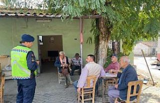Aydın’da traktör sürücülerine jandarmadan eğitim