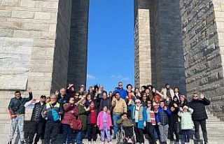 Aydınlı engelli bireyle Çanakkale Şehitliği’ni...