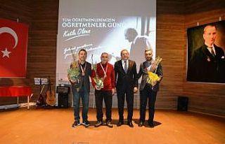 Ayvalık’ta öğretmenlerin hatırlanma sevinci