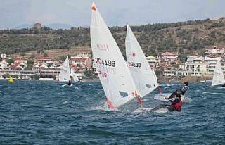 Ayvalık’ta Yelken Ligi ILCA ilk etap yarışları...