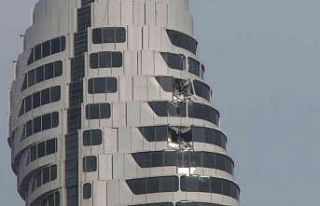 Bakım sonrası vinçten parça düşmesi sonucu Çamlıca...