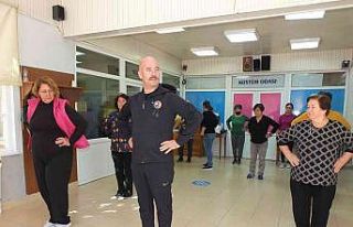 Balıkesir’de düğünlerde zeybek daha farklı...