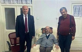 Başkan Akman ve Yazar-Şair İnanç’tan ALS hastası...