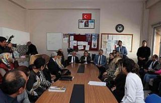 Başkan Büyükkılıç ve Vali Çiçek öğretmenlerle...