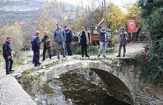 Başkan Köse, Tarihi Çarşı’da incelemelerde...