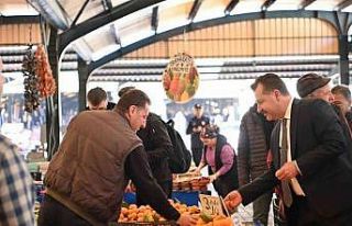 Başkan Yücel Yılmaz esnafın yanında