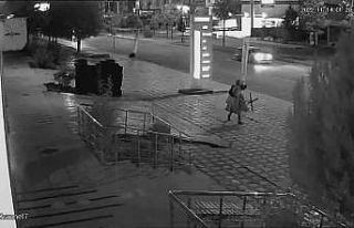 Batman’da hırsızlar aynı caddedeki dükkanlara...