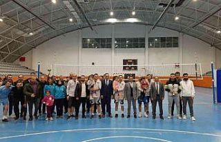 Bayburt’ta öğretmenler arası voleybol turnuvası...