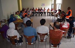 Besni Devlet Hastanesinde masa başı tatbikatı yapıldı