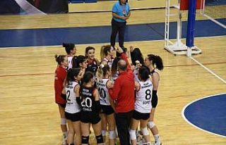 Bilecik Belediye Spor Kadın Voleybol Takımı 3:...